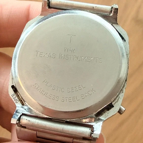 Lot of 4 Vintage Men's Watches - Timex, Texas Instrument, Amitron - Picture 11 of 16